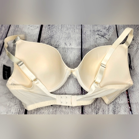 Ambrielle Plunge 36DD Full Figure, push up, Padded, underwire bra, NWT - Picture 8 of 15